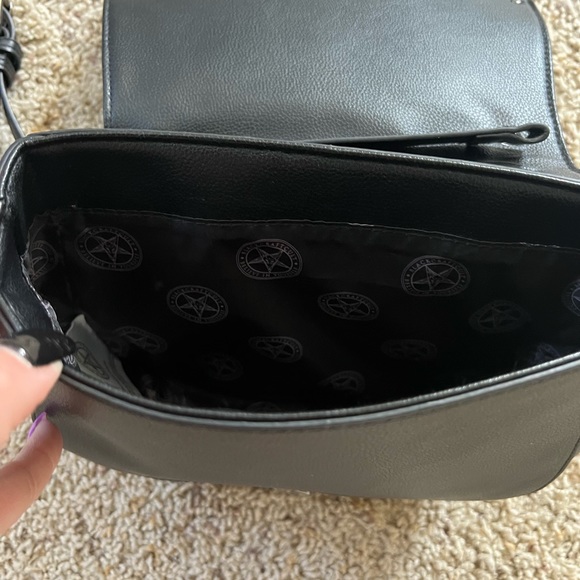 Blackcraft Purse - Picture 6 of 6